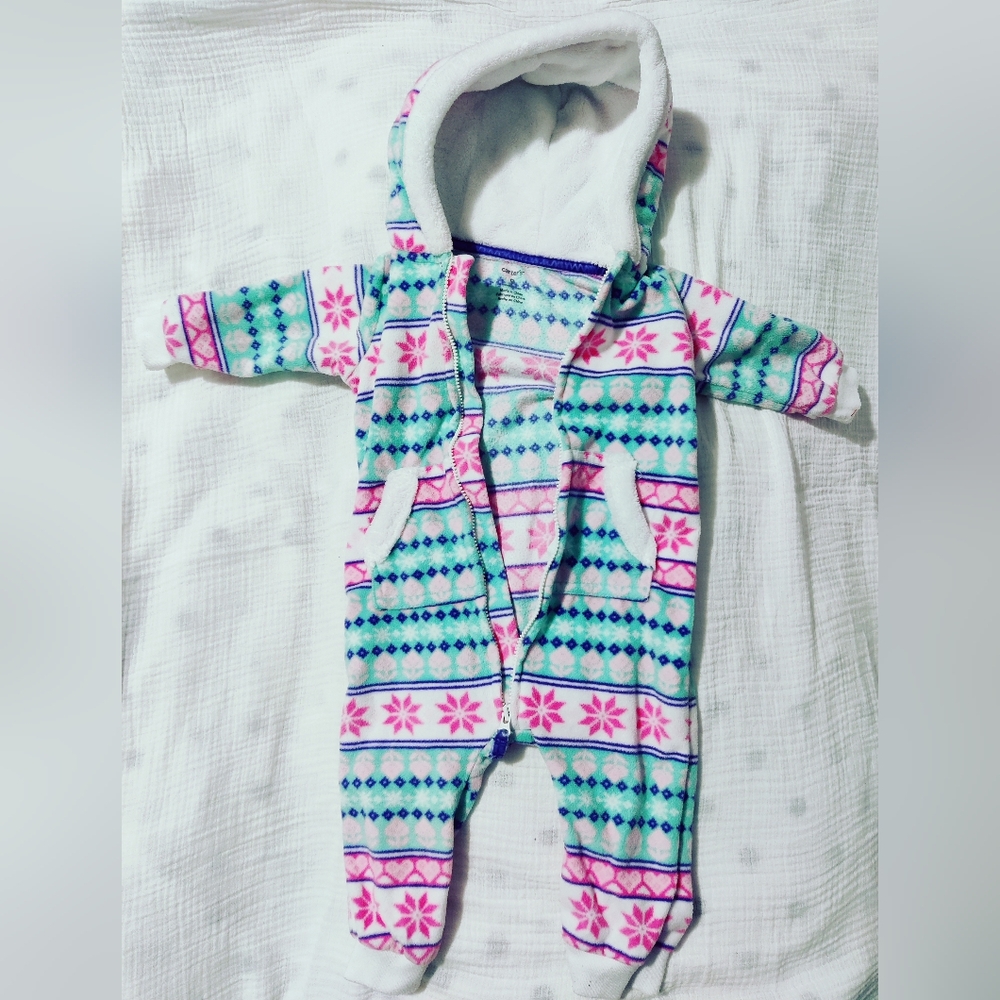 9mo Baby girl onesie fleece (multicolour)